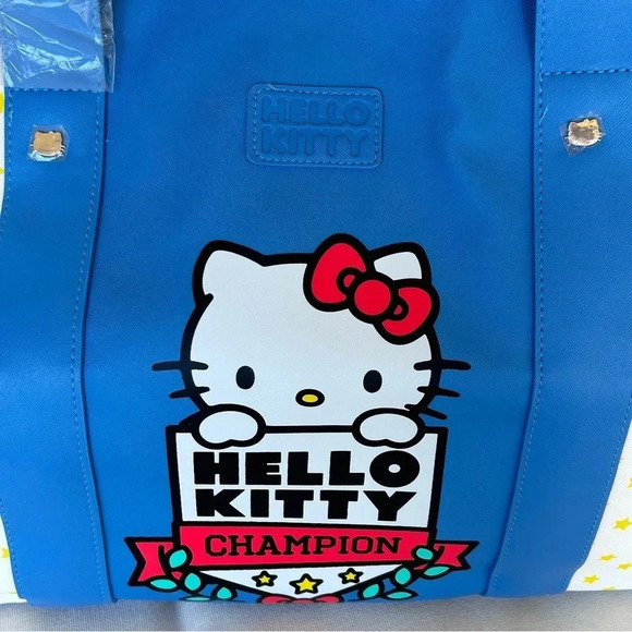 Sanrio Hello Kitty Bioworld Faux Leather Rolling Duffle Bag Luggage Travel Bag - Picture 4 of 8